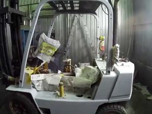 Покраска спецтехники. Подготовка вилочного погрузчика к покраске