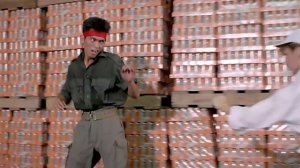 Коронный удар Синтии Ротрок. The crowning blow of Cynthia Rothrock.