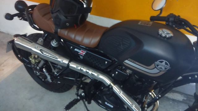 UM renegade scrambler x Naked смотреть онлайн