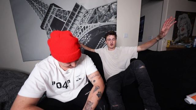 We Went To Couples Therapy... смотреть онлайн