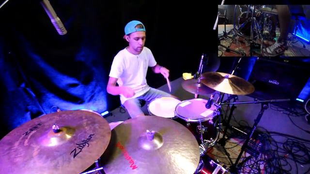 Алексей Чернов - Maroon 5 cover смотреть онлайн