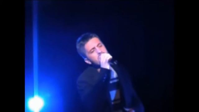 Antonio Rocco e Marianna Corrado cantano A Roberto al Teatro Gelsomino смотреть онлайн