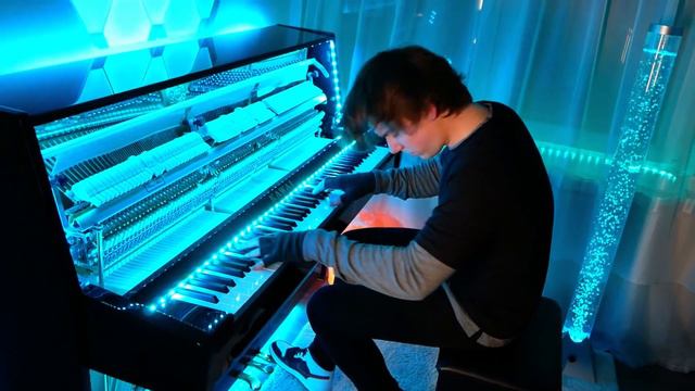 SPIDER-MAN theme on PIANO Peter Buka смотреть онлайн