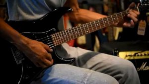 Fernandes SFR 512 BK