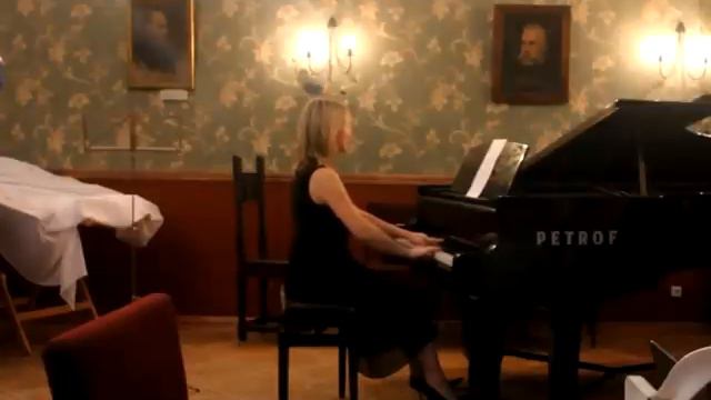 Jurgenson Salon: Алмаши. Капельки.mpg смотреть онлайн