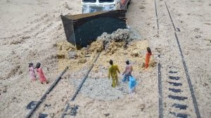 Kereta Turangga Menabrak Truk dengan Kencang!! - Miniatur Series