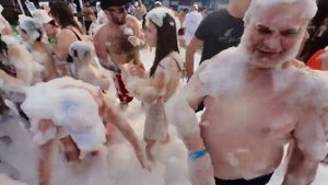 аквапарк лазурный 2022, водные горки, пенная вечеринка, аквапарк, водные горки от первого лица.