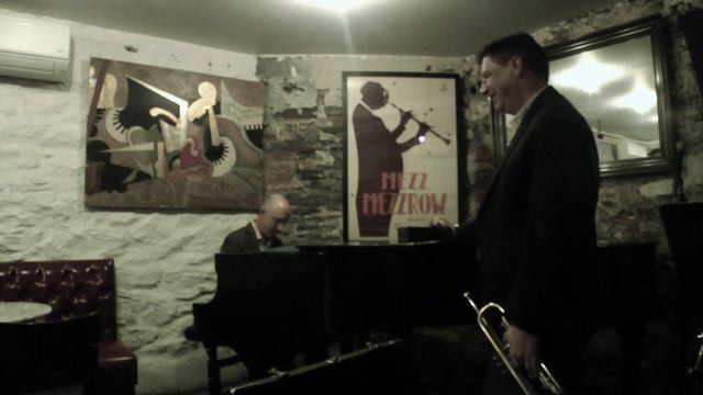 "WRAP YOUR TROUBLES IN DREAMS": DANNY TOBIAS / CONAL FOWKES at MEZZROW (June 2, 2016) смотреть онлайн