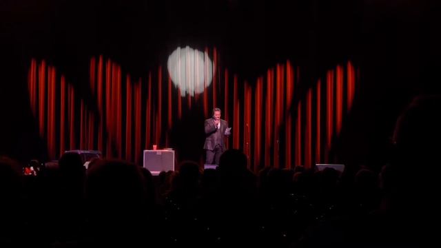 Somebody Bigger Than You And I - Ronnie Booth смотреть онлайн