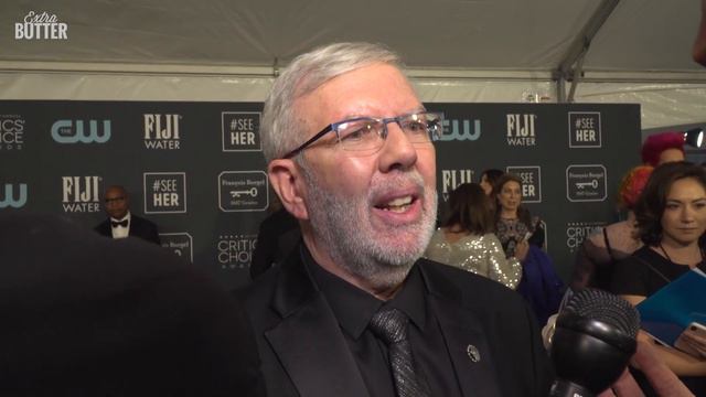 Leonard Maltin talks about a new generation of Film Critic at Critics' Choice Awards | Extra Butter