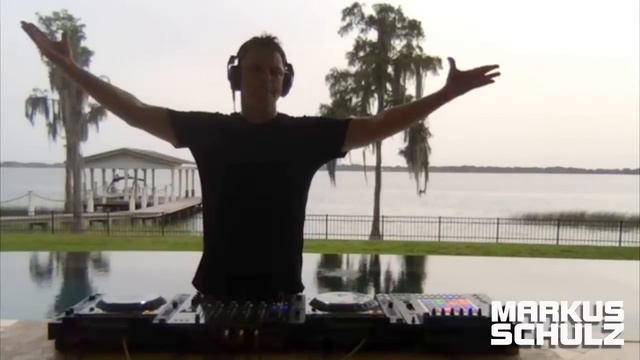 Markus Schulz live from the lake