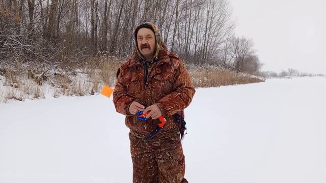 рыбалка на жерлицы!супер клев).mp4 смотреть онлайн