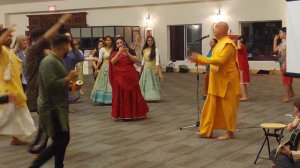 Bhaktimarga Swami Chants Hare Krishna at Canadian Vaishnava Sanga Festival & Inspires Many to Dance