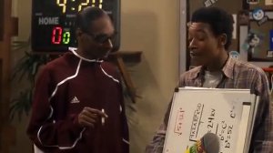 Мак и Девин идут в школу