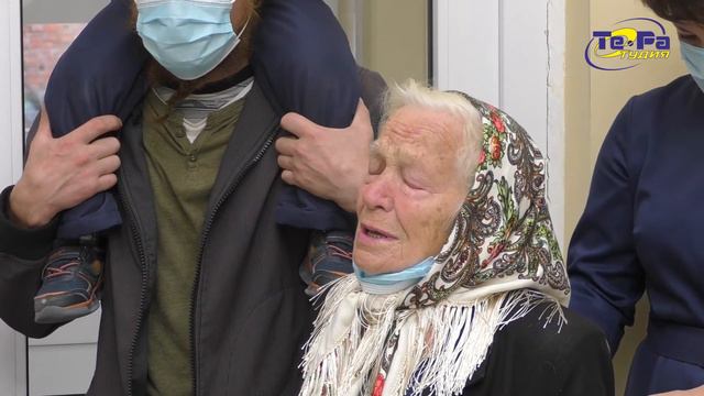 В детской школе искусств им. О.А. Кипренского открылась выставка работ художницы Татьяны Дудник