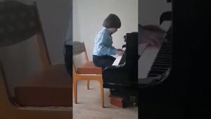 И.С.Бах. Менуэт до минор из Нотной тетради Анны Магдалены Бах исп.Ян Шомов
