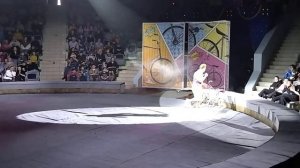 "КОМИКС: ЖОНГЛЕР НА ВЕЛОСИПЕДЕ", ШОУ " ЦИРК ФИЛАТОВЫХ", КУРСКИЙ ЦИРК