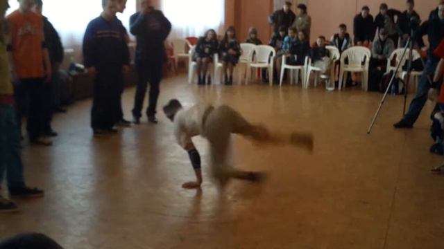 Батл Кочегарка 2011 - Макука vs Экшен vs Стил Рок (1 круг) смотреть онлайн