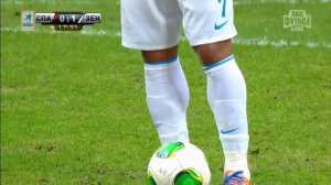 Артём Ребров отбивает пенальти от Халка