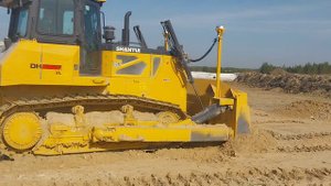 ООО «Вертикаль» приобрёл бульдозер DH24B3XL с предустановленной 3D системой нивелирования