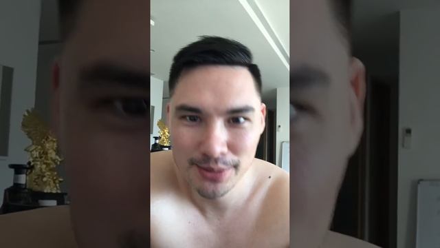 Only guy at John mayer concert in Sydney Enmore why georgia смотреть онлайн