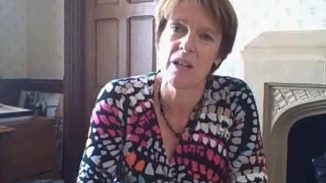 Caroline Spelman MP and Sec of State talks to Women2Win смотреть онлайн