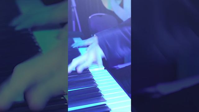 Новогодний бал «Зимняя сказка» в Отеле Балчуг Кемпински смотреть онлайн