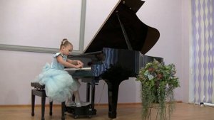 "Jaunais divritenis", Ilze Arne; "Зимний лес", Елена Дэвис.