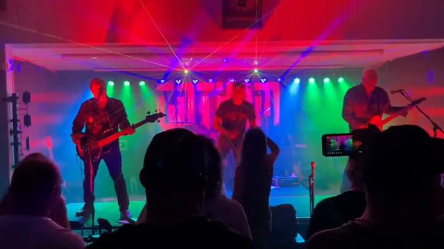 Gotham - Mark Tornillo (Accept) Scott Metaxas (Prophet) Pink Floyd “Run Like Hell” cover смотреть онлайн