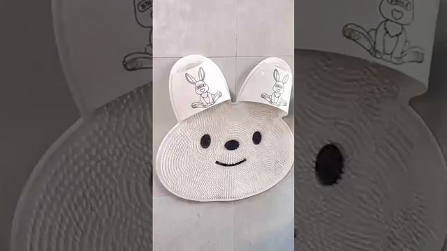 Очень милый коврик в ванную 🐰