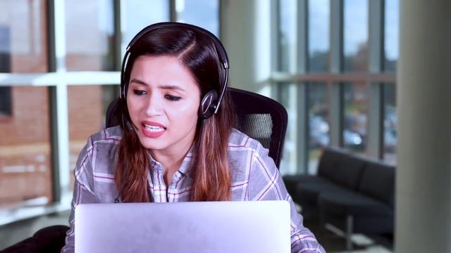 बढ़ती ठंड पर कस्टमर केयर से बातचीत ( Vinay Kumar customer care shayari comedy ) | fun friend india смотреть онлайн