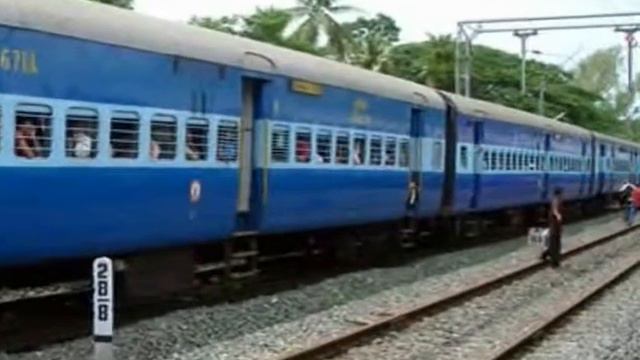 The Ground and Me (Rowena Petters) смотреть онлайн