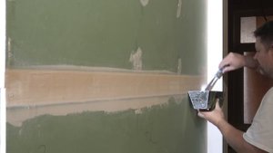 Как правильно клеить ленту на швы гипсокартона видеоурок #промикс