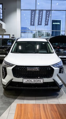 Белый HAVAL JOLION в Автоцентре на Гагарина