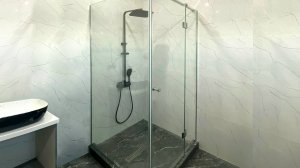 Душевая перегородка на заказ с распашной дверью