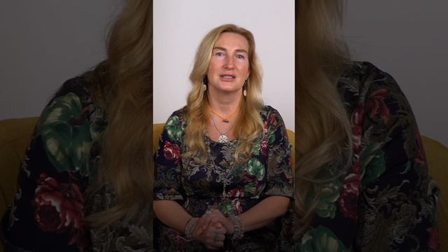 Забери бесплатный урок "Как избавиться от программ бедности, передающихся по Роду" в шапке профиля🔥