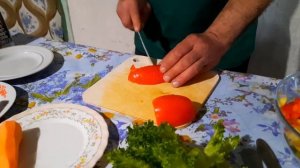 Жена отдыхает. Забытый салат , который готовили в советские времена. Салат на каждый день