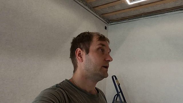 Как можно сделать парящий натяжной потолок в гостиной с световыми линиями смотреть онлайн