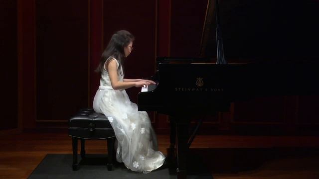 Amberly Koh, Piano, Chopin Waltz in A Flat Major Op 69, No 1 смотреть онлайн