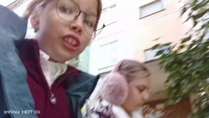 идем со школы Вероника плей Тиви