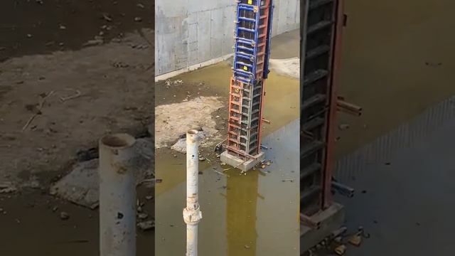 Заливаем колонны бетоном