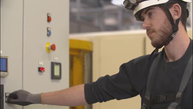 Film installation de l'Eolienne Lycée Eiffel-21000 Dijon смотреть онлайн