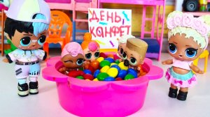 МУЛЬТИК КУКЛЫ ЛОЛ🤪 ДЕНЬ КОНФЕТ🍬🍬 В ДЕТСКОМ САДИКЕ Смешные мультики с куклами Даринелка