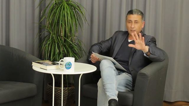 EL PLANETA DE LOS LIBROS: CARLOS RUÍZ ZAFÓN Y MARY HIGGINS CLARK смотреть онлайн