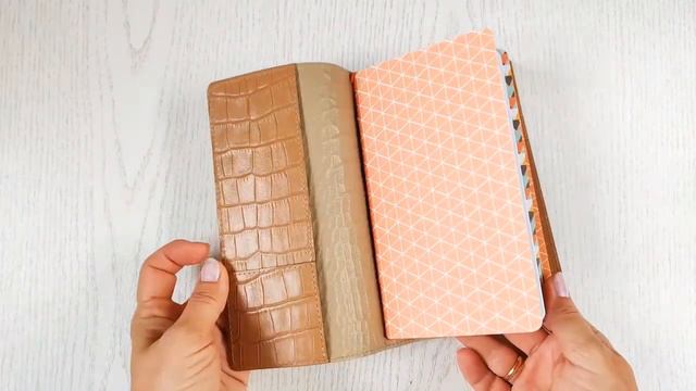 Кожаный блокнот Мидори смотреть онлайн