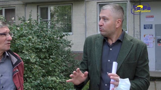 Парковка во дворе дома 16 по ул. Малая Земля
