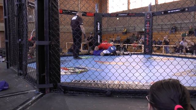 Christoffer Hillsjö vs Andries Boshoff смотреть онлайн