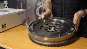 LuK dual mass flywheel with centrifugal force pendulum - 415 0477 10 - BMW N47