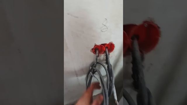 Почему электрики оставляют столько провода смотреть онлайн