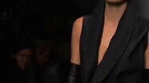 Donna Karan: Fall 2010 Fashion Show